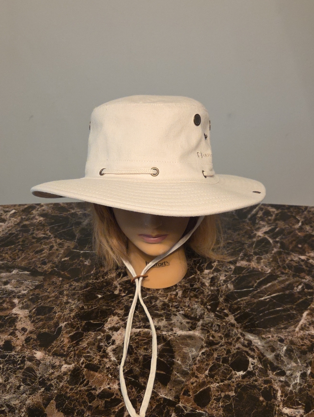 Wide-Brim Outdoor Sun Hat with Chin Strap - Cream